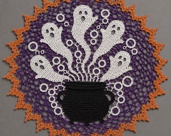 Molde para Toalhinha de Fantasma de Halloween "Boo!" em PDF, Caldeirão de Renda Teia de Aranha Roxa (Download Digital)