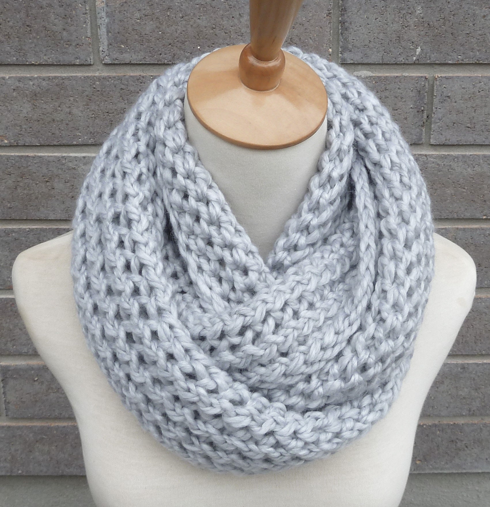Light Grey Wool Infinity Scarf: Chunky Knit Circle Scarf - Etsy