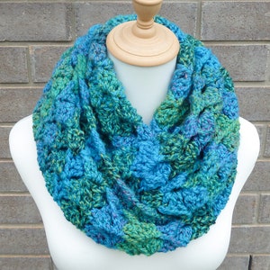 Multicolor Infinity Scarf - Teal, Blue, Purple, and Green Infinity Scarf - 3D Crochet Scarf - Circle Scarf - Ready to Ship