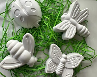 Plaster Bug Painting Kit – Butterfly, Bee, Ladybug, Dragonfly Molds