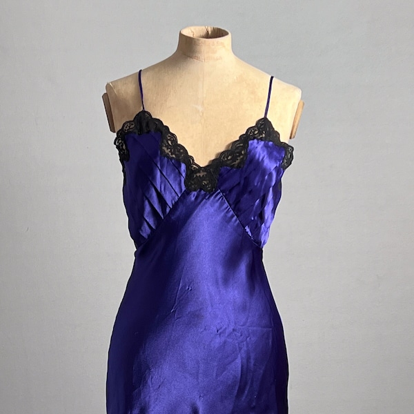 Vintage Y2K Victoria's Secret Gold Label Royal Purple and Black Lace Nightgown Slip Dress