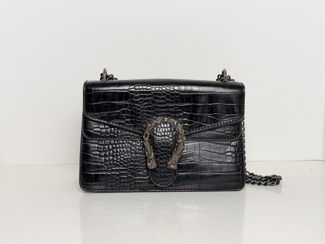 バッグ Black Croco Leather Studs Bag y2k 00s Vintage Y2K Black Crocodile Embossed Shoulder Bag – Faux Leather