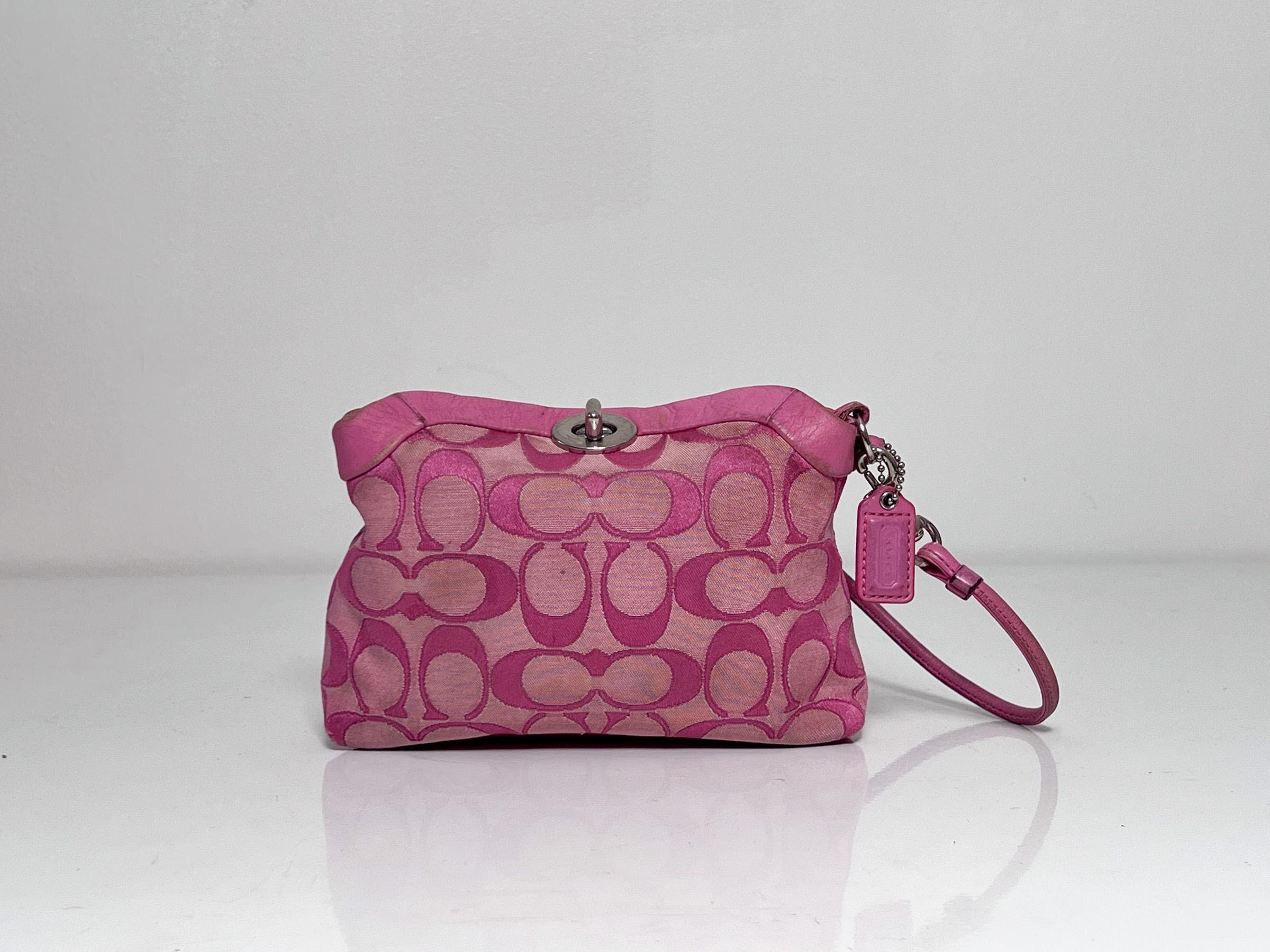 Y2K Coach Pink Signature Logo Wristlet With Top Turnlock Y2K Coach Pink Signature Logo Wristlet With Top Turnlock