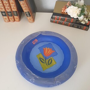 Lot de 3 Assiettes Plates Vintages Arcoroc Matys Bleues en Verre Émaillé | Motif Tulipe, Neuf sous Blister (Made in France)