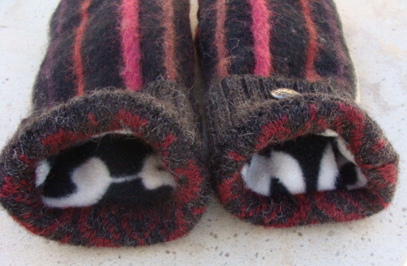 Alpaca Sweater MittensBlack With Raspberry Rust and White StripesWashableFleece LinedWarmer than WoolSize M AdultFashion Metal Button