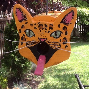 Leopard birdhouse image 2