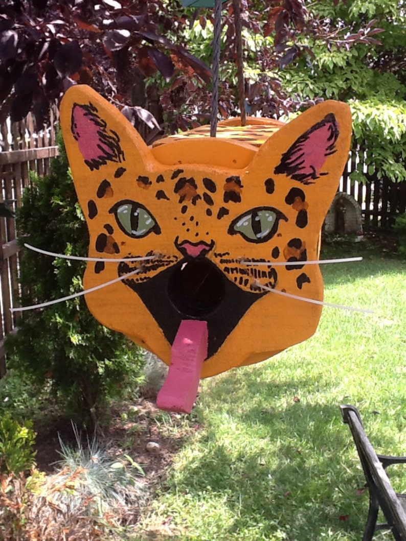 Leopard birdhouse image 2