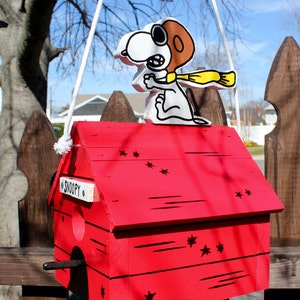 Snoopy Flying Ace birdhouse. image 2