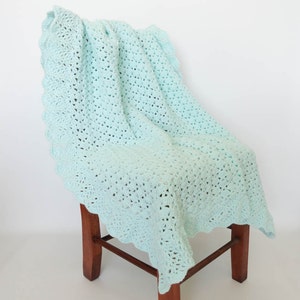 Mint Green Crocheted Baby Blanket/Crib Bedding/Baby Shower Gift
