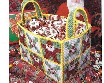 Christmas Basket Plastic Canvas Pattern - Annie's International Plastic Canvas