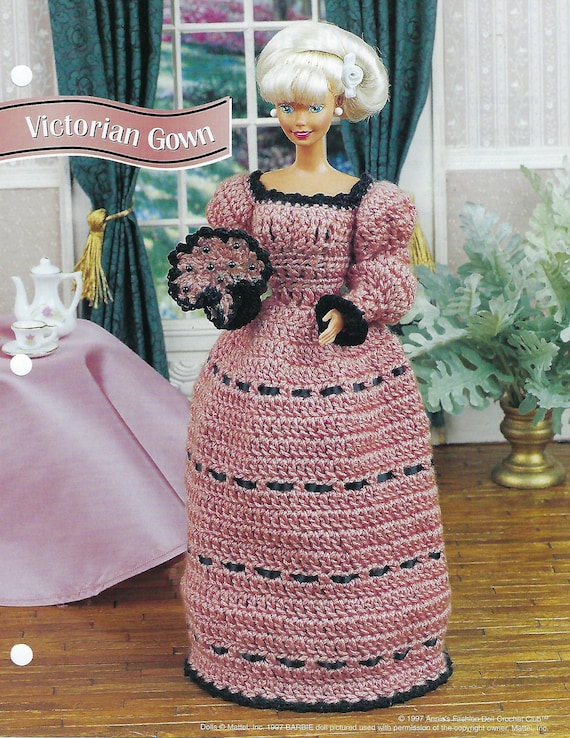 crochet victorian dress Cream crochet lace dress, ca. 1900. Source. Fashion Museum, Bath