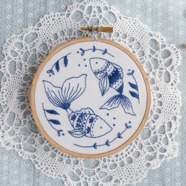 Modern Hand Embroidery Kit | 4 inch (10 cm) Hoop Art Embroidery Pattern by Tamar Nahir - Yanai - OCEAN FISH