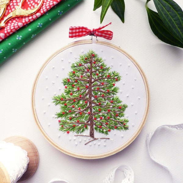 Christmas Hand Embroidery Kit | 4 inch (10 cm) Floral Hoop Art Embroidery Pattern by Tamar Nahir - Yanai - CHRISTMAS TREE