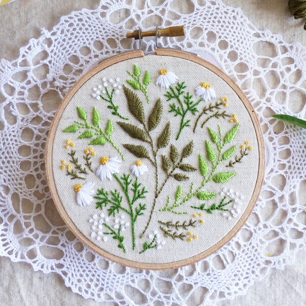 Modern Hand Embroidery Kit | 4 inch (10 cm) Floral Hoop Art Embroidery Pattern by Tamar Nahir - Yanai - GREEN LEAVES