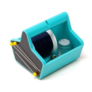 Mini Thread Cutter Caddy | Magnetic Thread Caddy to Hold Pins and Notions with Built In Thread Cutter for Quilting, Embroidery