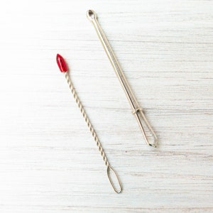 Bodkin | Clover Bodkin Set of 2 Different Types for Pulling Elastic Through Hem, Face Mask Making Tool, Essential Sewing Notion - BODKIN
