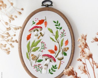 Modern Hand Embroidery Kit | 4 inch (10 cm) Oval  Hoop Art Embroidery Pattern by Tamar Nahir - Yanai -  MAGICAL AUTUMN