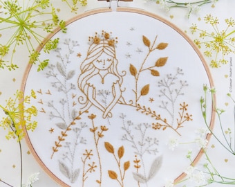 Modern Hand Embroidery Kit | 6 inch (15 cm) Nursery Decor Hoop Art Embroidery Pattern by Tamar Nahir - Yanai - Gold and GRAY PRINCESS