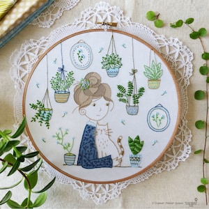 Modern Hand Embroidery Kit | 8 inch (20 cm) Hoop Art Embroidery Pattern by Tamar Nahir-Yanai with Girl and Cat - Hair BUN GIRL