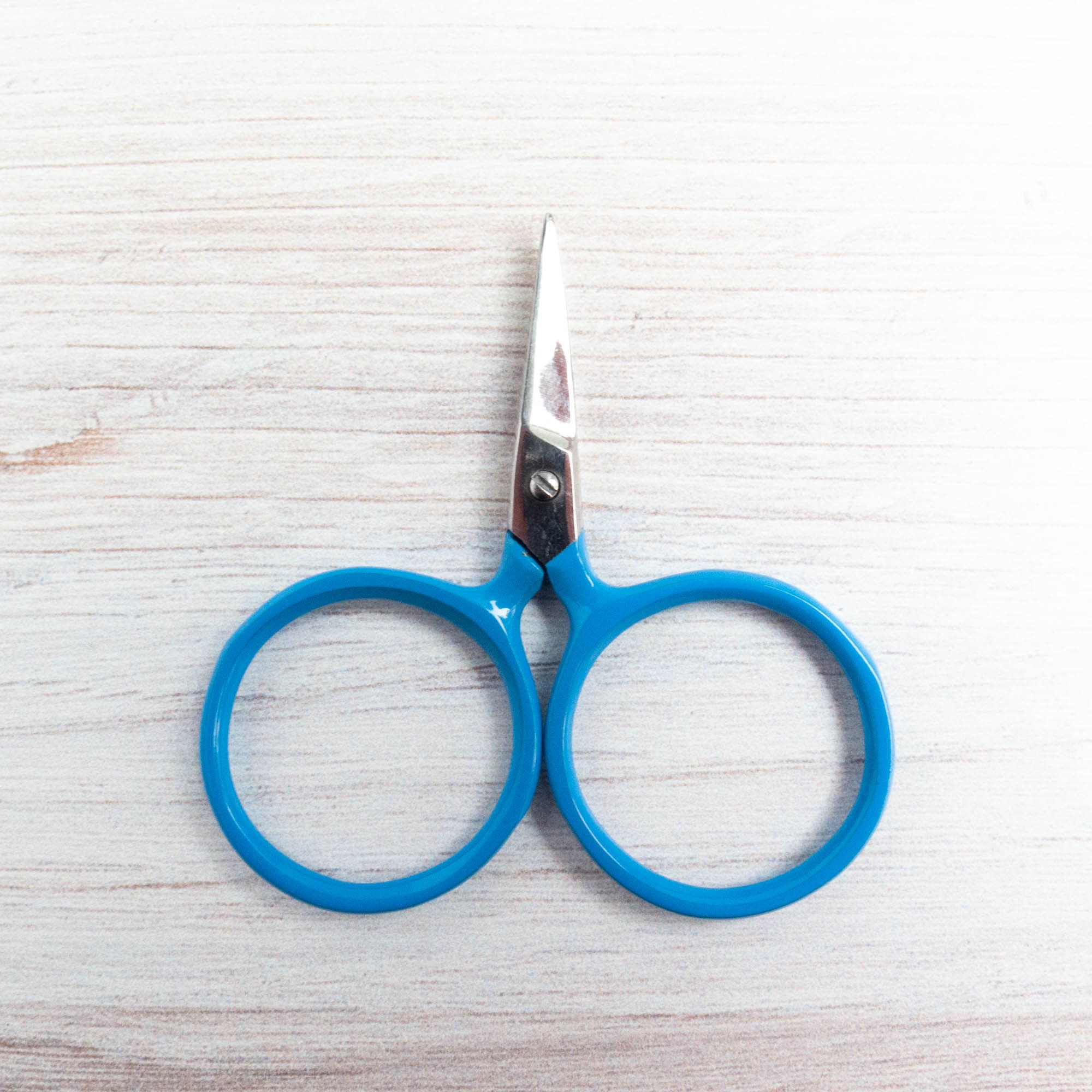 Elizabeth Craft Designs Fine Pointed Scissors color blue