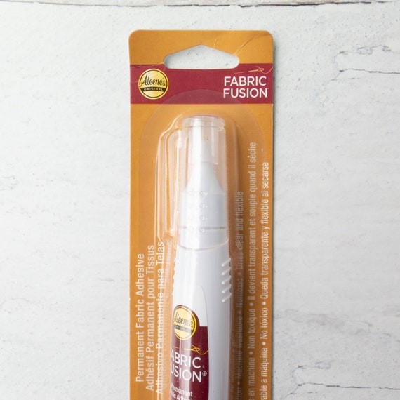 Fabric Glue Aleene's Fabric Fusion Permanent Fabric Glue Pen Non-toxic,  Machine-washable, Adhere Fabric to Fabric, Beads, Trims 