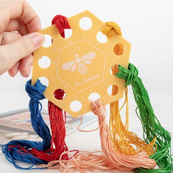 Bee Thread Organizer Honeycomb Plastic Embroidery Floss Holder to Organize  Embroidery Thread BEEKEEPER Thread Minder With Floss Guide 