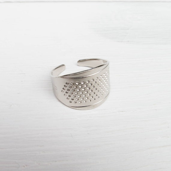 Clover Leather Thimbles-Adjustable 2//Pkg