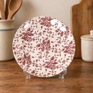 Royal Tudor Bouquet 20cm Breakfast Plate – Vintage Floral Tableware – Classic Dessert Plate