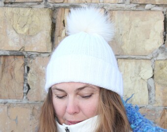 Beanie hat / white hat / Knitted hat / fall winter hat  / rabit angora hat / warm hat / handmade hat / hand knit hat / fur pom pom