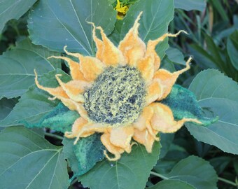 Felted flower brooch / Sunflower / yellow felted flower  / Sunflower with green leaves   OOAK