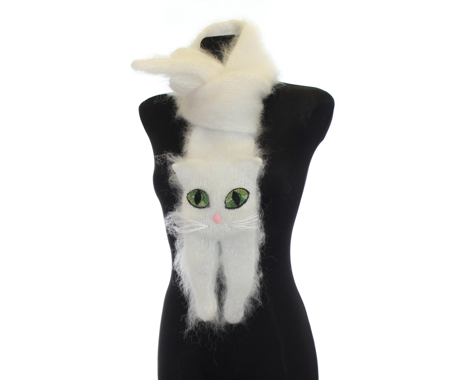 手編みのふわふわ白猫マフラー：動物好きへのギフト - Etsy 日本