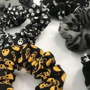 Skulls and Bats Scrunchy Set