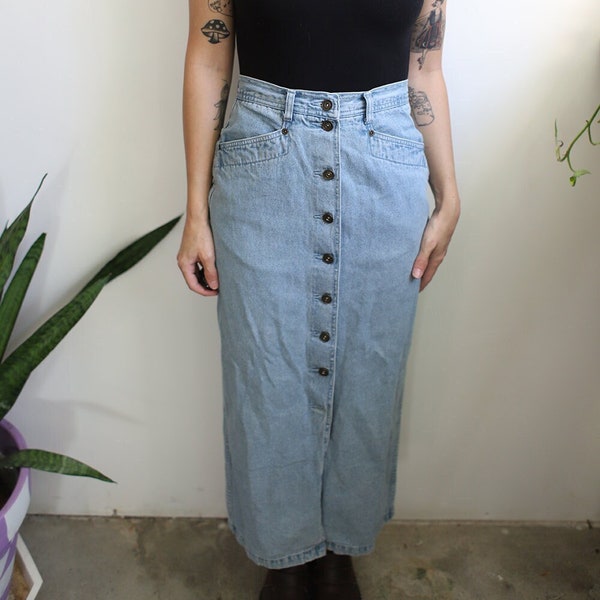 Vintage 1990s 26" high waist button down denim jean midi skirt light wash