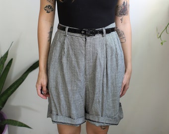 Vintage 1990s 27" high waist black and white trouser shorts