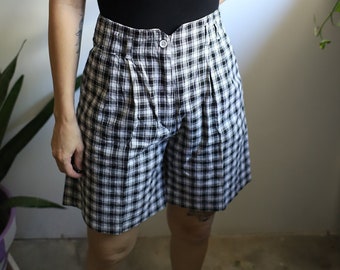 Vintage 1980s 90s small 26" waist high rise minimalist black and white plaid checked trouser shorts paper bag waist