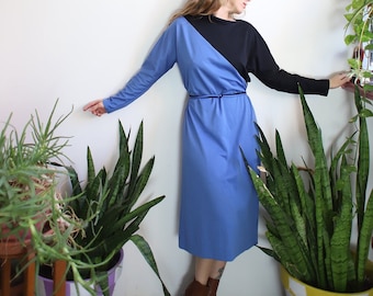 Vintage 1980s Jerrie Lurie  blue and black long sleeve color block dress