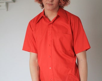 Vintage 1960s Penneys Towncraft short sleeve red button up oxford shirt