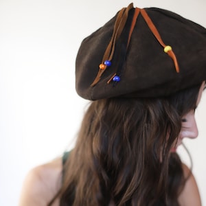 Vintage 1970s 80s Mad Caps suede beret hat Paris New York