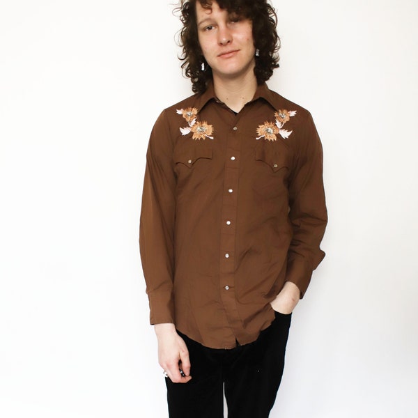 Vintage 1980s 90s large Chute #1 brown western floral embroidered pearl snap shirt / long sleeve button up oxford top