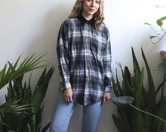 Vintage 1990s long sleeved button down flannel shirt plaid blouse / black velvet collar