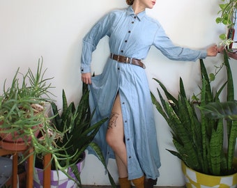 Vintage 1980s 90s Liz Wear long sleeve jean denim dress maxi button down