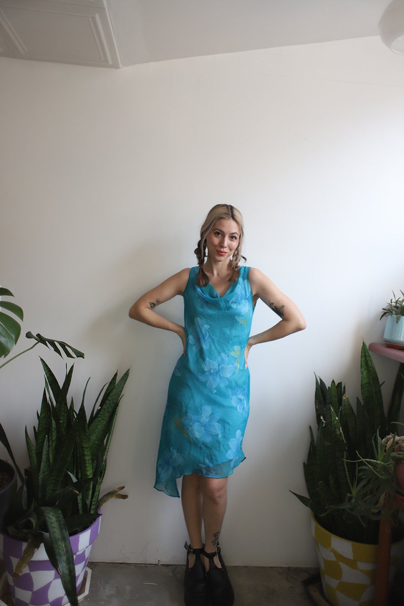 Vintage 2000s 00s y2k sleeveless cowl next asymmetrical hem blue floral dress image 5