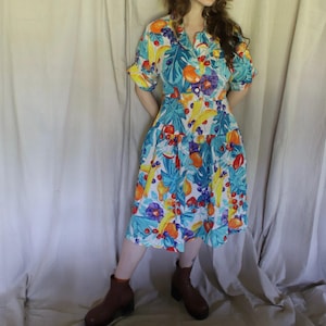 Vestido vintage con estampado de frutas de los años 70 de Sue y Lenny