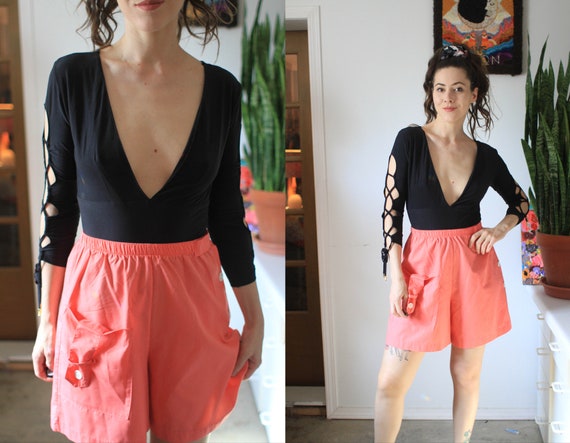 Vintage 1980s small high waist salmon pink shorts - image 4