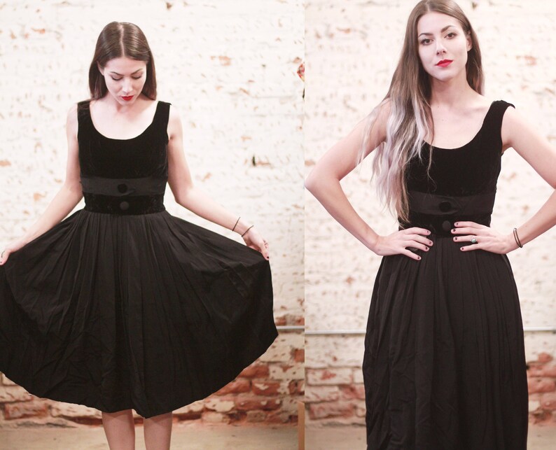 cocktail party full skirt formal evening Vintage 1950s XS small Tailored Junior black velvet dress sleeveless little black dress