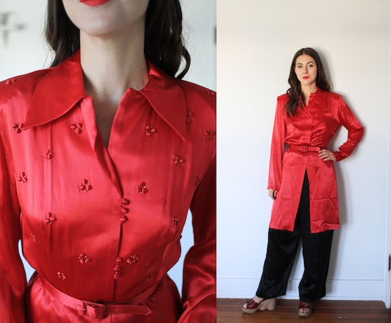 Vintage 1940s small Maxan raspberry pink satin hos