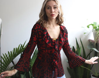 Vintage 2000s 00s y2k red black v-neck flared sleeve button down blouse / long sleeve