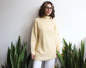 Vintage 1990s Woods and Gray small oversized cream pullover knit sweater / mock neck jumper