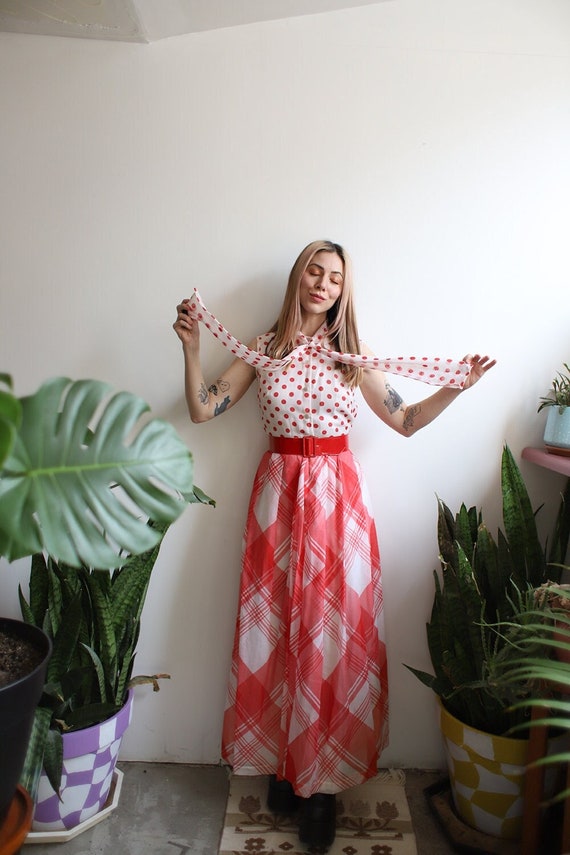 Vintage 1960s 70s white red polka dot dotted plaid