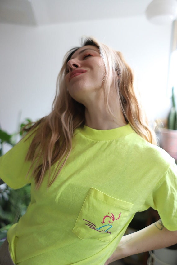 Hi vis deals graphic t shirts